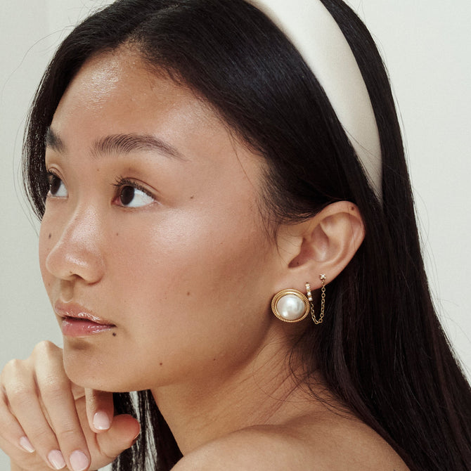 Faye Studs