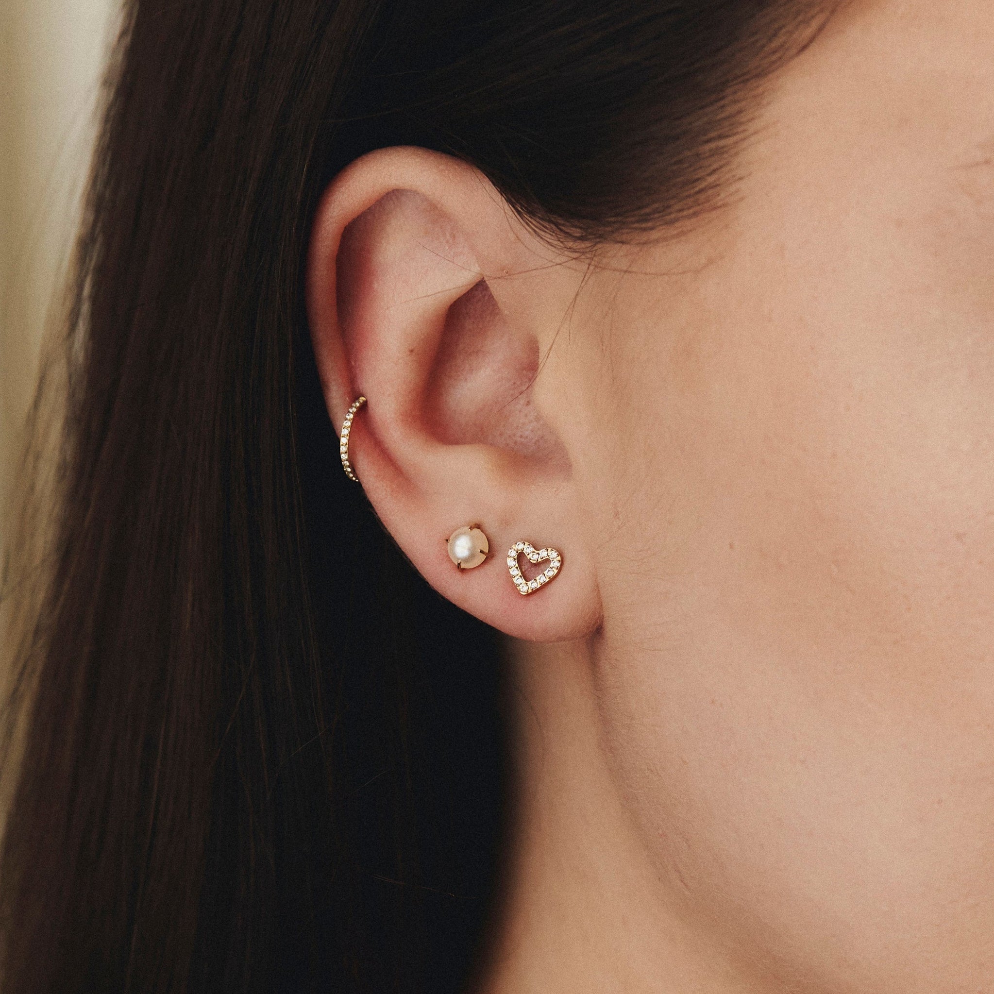 Single Kora Flat Back Stud Earring