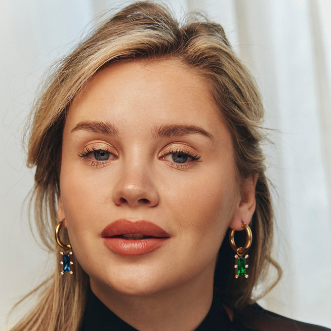 Lila Hoops