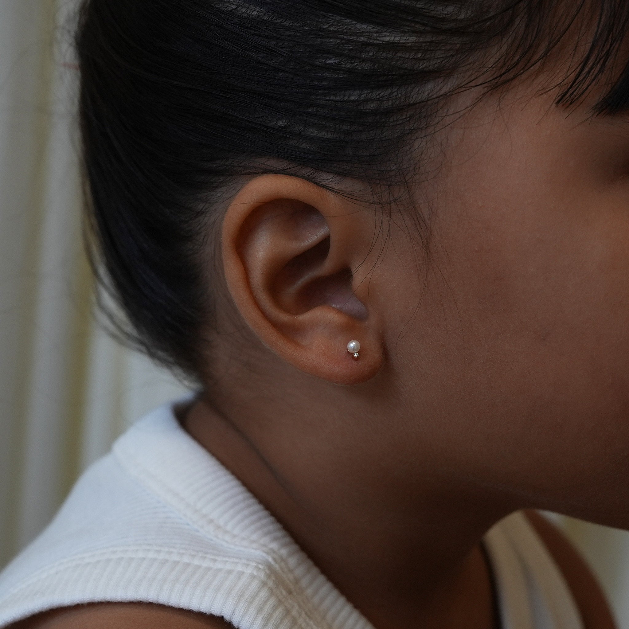 Nano Coco Pearl Stud Earrings