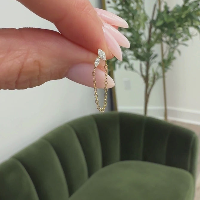 Single Calla Flat Back Stud Earring