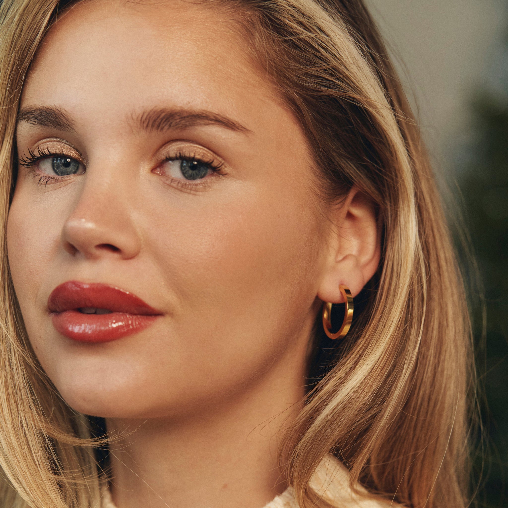 Tini Lux Hypoallergenic Titanium Small Square Endless Hoops