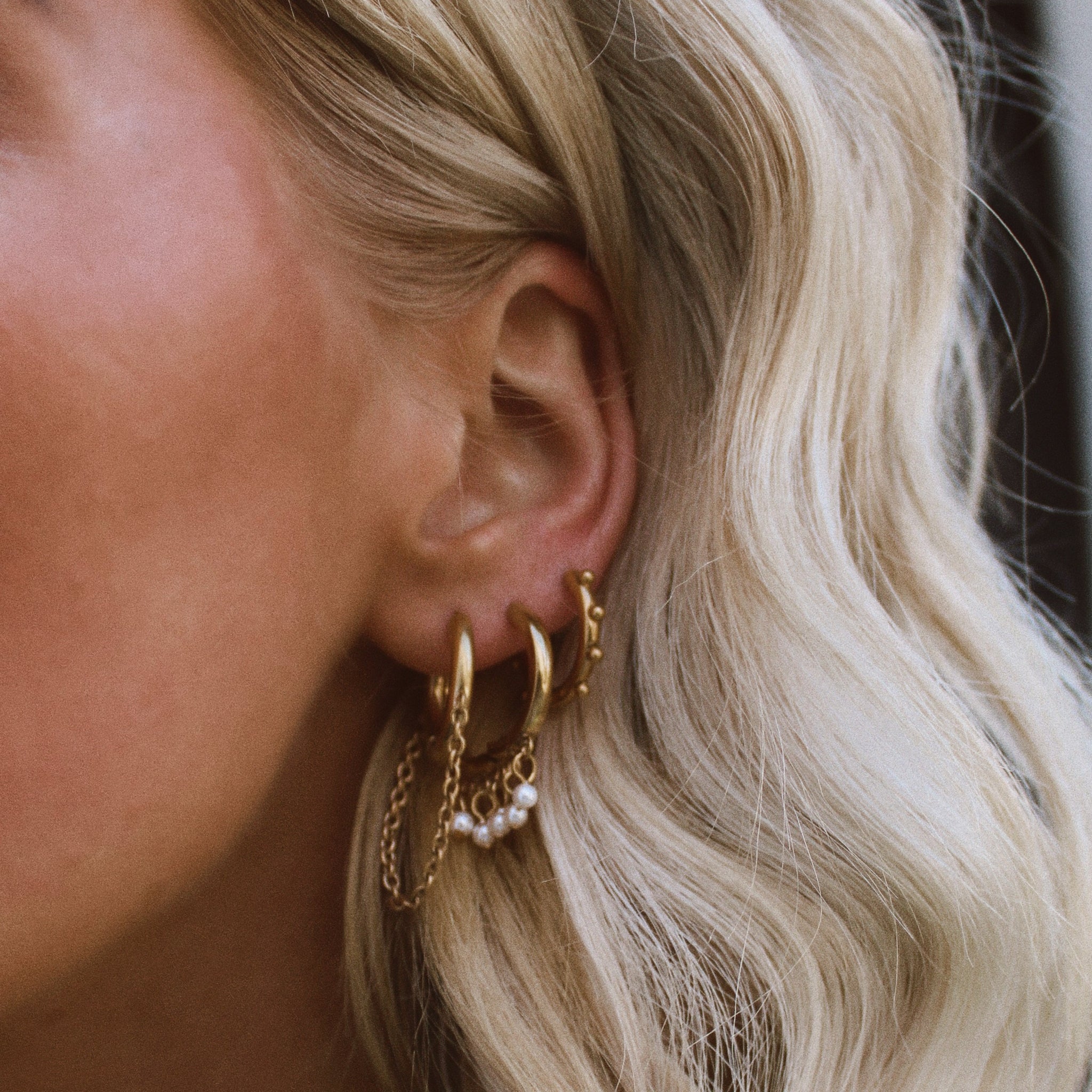 Titanium Hypoallergenic Hoop Earrings with Drop Chain | Tini Lux Titanium Hypoallergenic Hoop Earrings with Drop Chain | Tini Lux